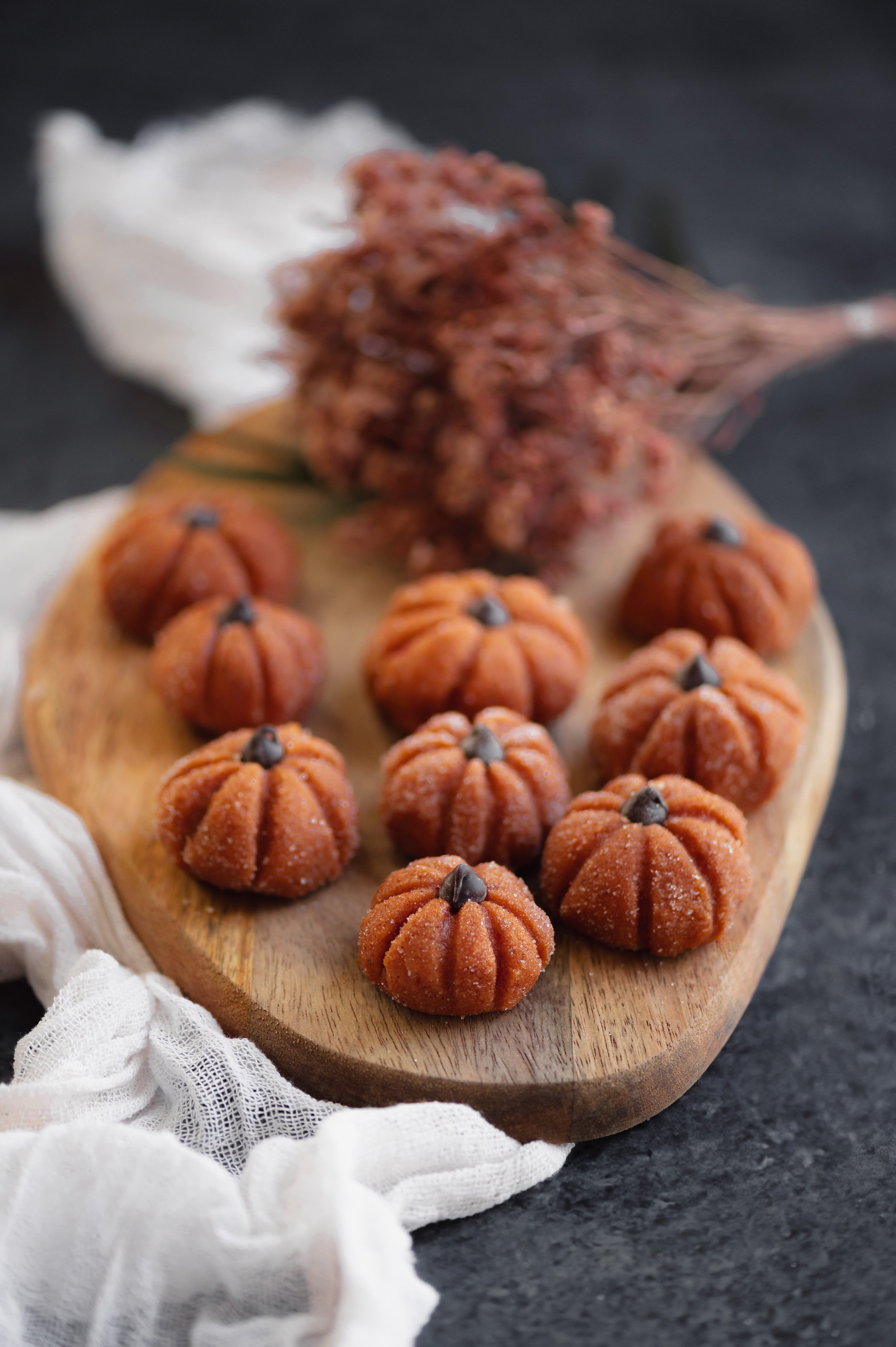 Pumpkin Cheesecake Truffles