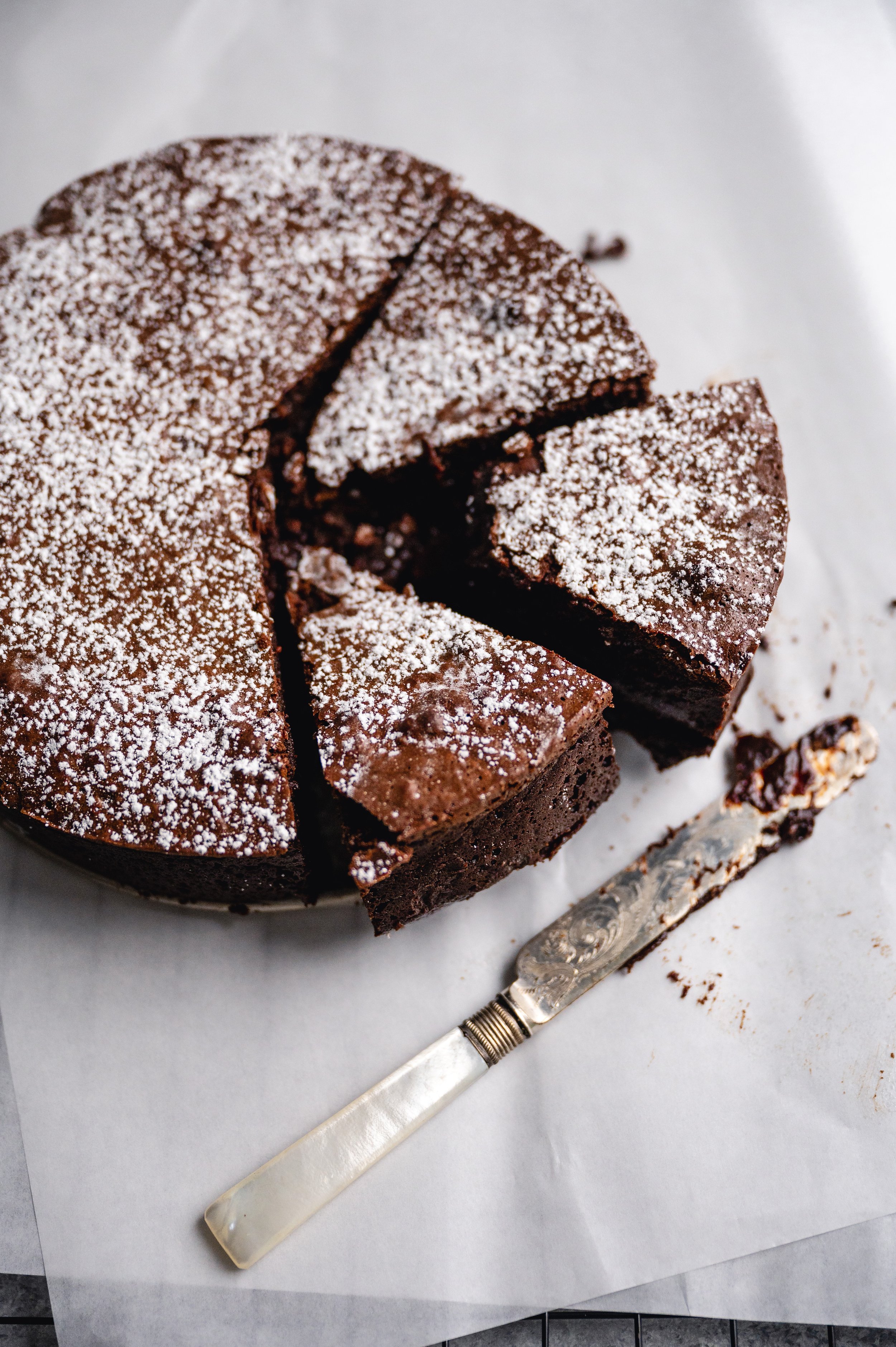Decadent Flourless Chocolate Cake